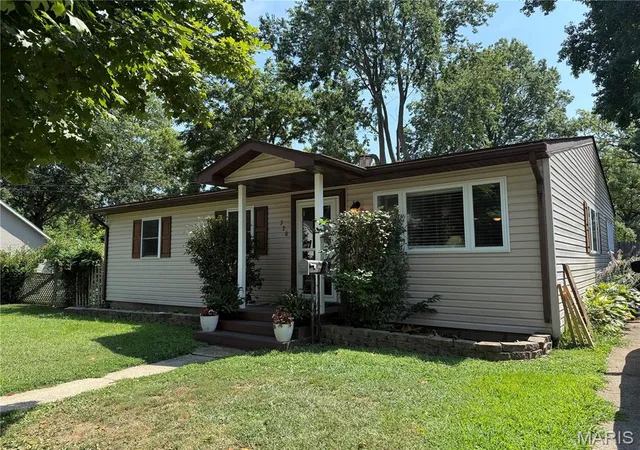 Photo 2 of Single family home for sale at 720 E Main St, Greenville, IL 62246 | MLS# MIS26047329 | Listing updated on 2026-09-14