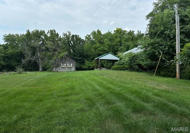 Photo 4 of Sale Pending at 22991 Arlo Farms Rd, Warrenton, MO 63383 | MLS# MIS26047331 | Listing updated on 2026-08-27