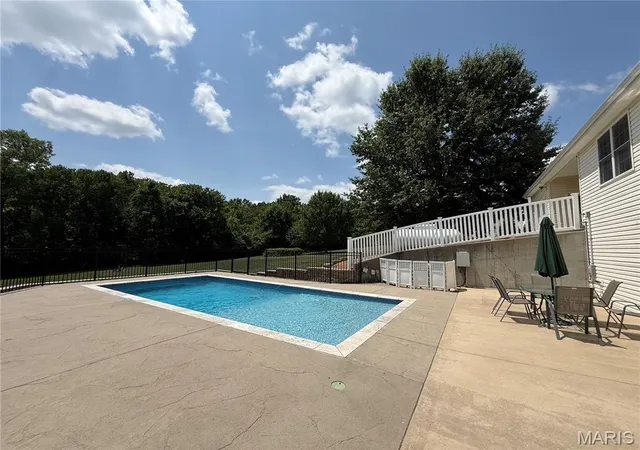 Photo 4 of Sale Pending at 208 Pennant Dr, Washington, MO 63090 | MLS# MIS26047356 | Listing updated on 2026-09-08