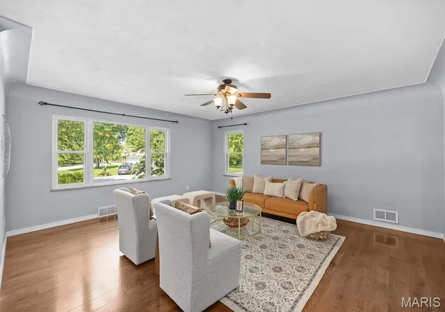 Photo 4 of Single family home for sale at 9 Lou Juan Dr, Glen Carbon, IL 62034 | MLS# MIS26047362 | Listing updated on 2026-10-06