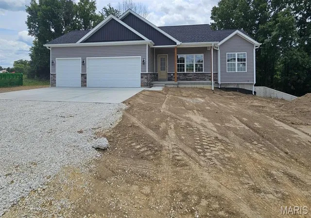 1st image of 210 Hawkins Ridge Ct, Troy, MO 63379 | MLS# MIS26047363