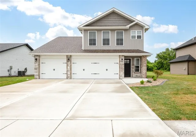 Photo 1 of Single family home for sale at 3605 Justine Dr, Granite City, IL 62040 | MLS# MIS26047369 | Listing updated on 2026-09-02