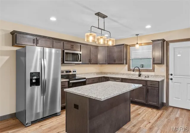 Photo 4 of Single family home for sale at 3605 Justine Dr, Granite City, IL 62040 | MLS# MIS26047369 | Listing updated on 2026-09-02