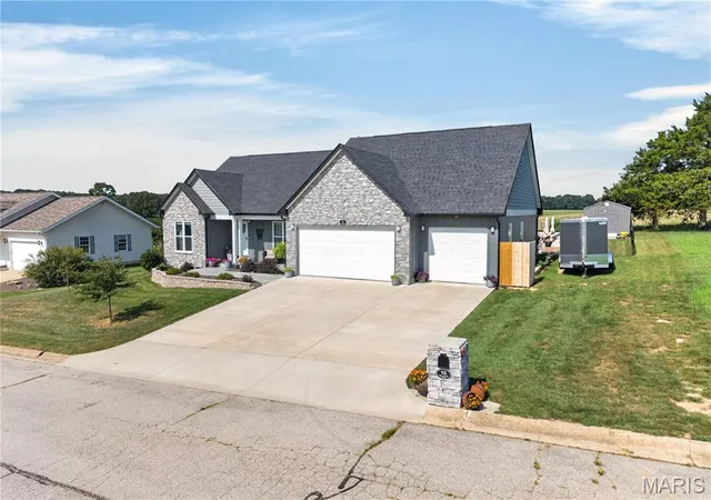 Photo 3 of Single family home for sale at 13 Westwood Dr, Salem, MO 65560 | MLS# MIS26047370 | Listing updated on 2026-09-23