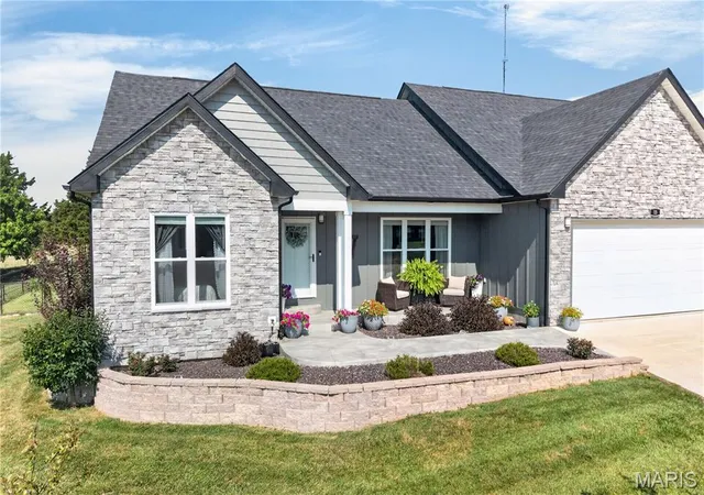Photo 3 of Single family home for sale at 13 Westwood Dr, Salem, MO 65560 | MLS# MIS26047370 | Listing updated on 2026-09-23