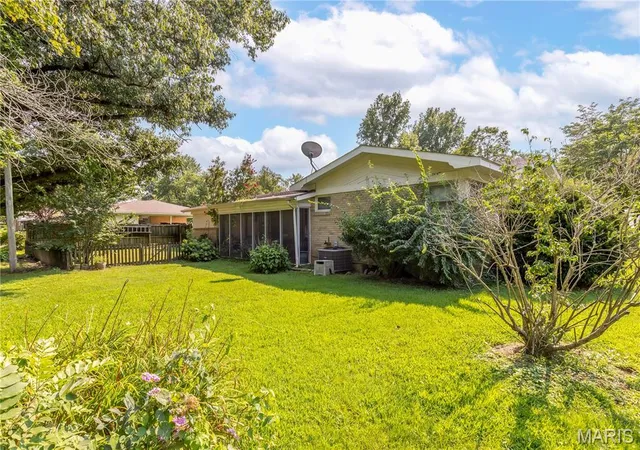 30th image of 920 Hawthorn Dr, Sikeston, MO 63801 | MLS# MIS26047382
