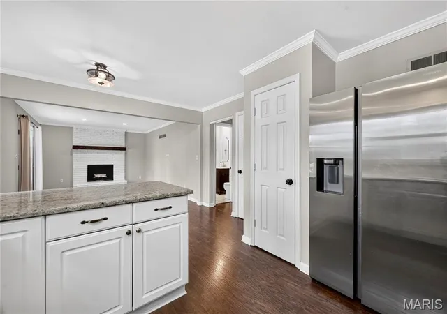 4th image of 954 Chartrand Dr, Ballwin, MO 63011 | MLS# MIS26047413