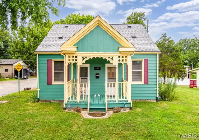 Photo 1 of Sale Pending at 417 Saint Paul St, Columbia, IL 62236 | MLS# MIS26047434 | Listing updated on 2026-08-19