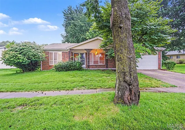 Photo 1 of Single family home for sale at 12810 Verwood Dr, Florissant, MO 63033 | MLS# MIS26047445 | Listing updated on 2026-08-28