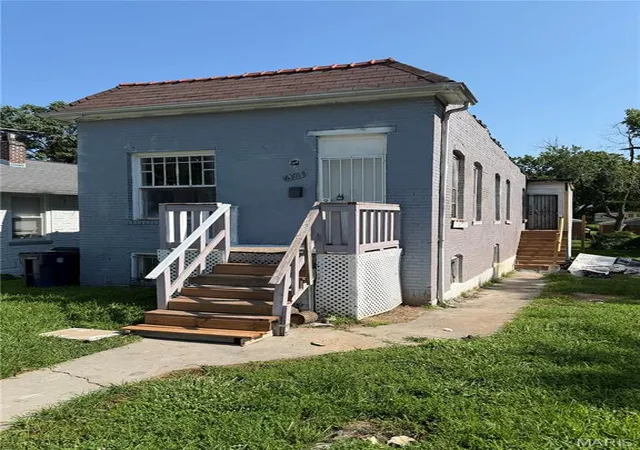 Photo 2 of Single family home for sale at 6101 Saint Paul Pl, Saint Louis, MO 63120 | MLS# MIS26047463 | Listing updated on 2026-08-17