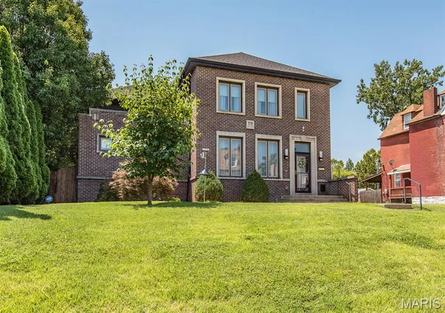 1st image of 4312 Washington Blvd, Saint Louis, MO 63108 | MLS# MIS26047468