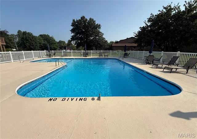Photo 2 of Condo for sale at 504 Whitehall Ct, Belleville, IL 62223 | MLS# MIS26047473 | Listing updated on 2026-09-21
