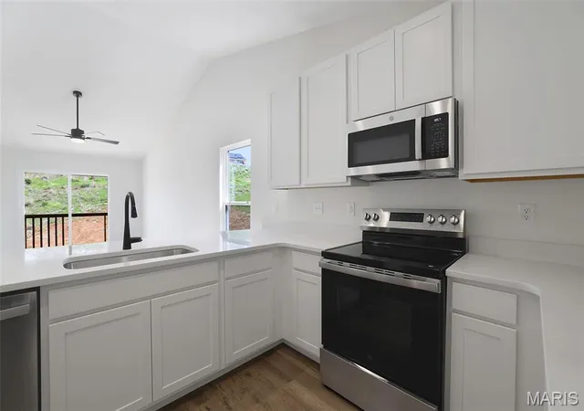 Photo 4 of Single family home for sale at 394 Olympic Dr, Gray Summit, MO 63069 | MLS# MIS26047488 | Listing updated on 2026-10-02