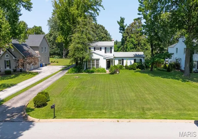 1st image of 5 Lindworth Dr, Saint Louis, MO 63124 | MLS# MIS26047492