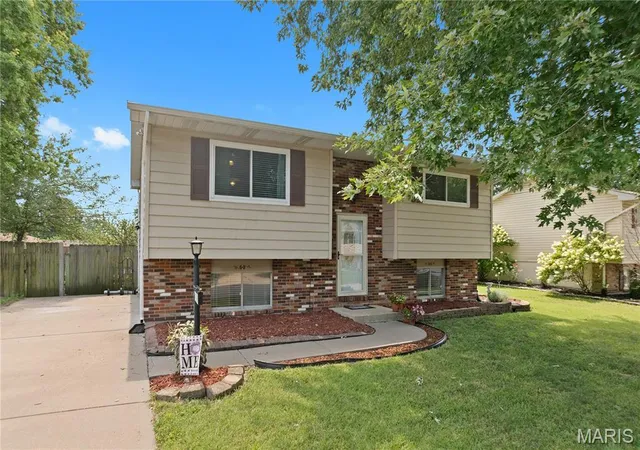 4th image of 36 Georgetown Dr, Granite City, IL 62040 | MLS# MIS26047510