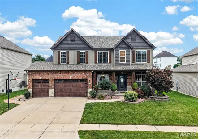 2nd image of 236 Victoria Park Ave, Wentzville, MO 63385 | MLS# MIS26047518