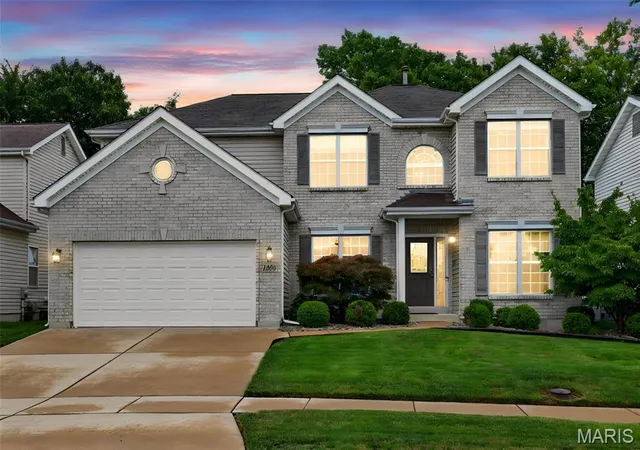 2nd image of 1204 Arbor Bluff Cir, Ballwin, MO 63021 | MLS# MIS26047526