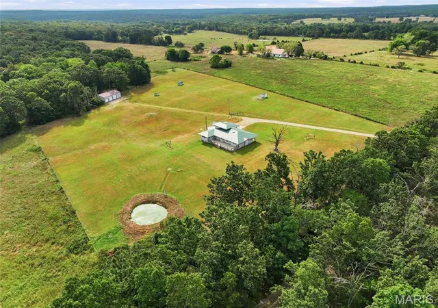 1st image of 12598 Bell Rd, Roby, MO 65557 | MLS# MIS26047542