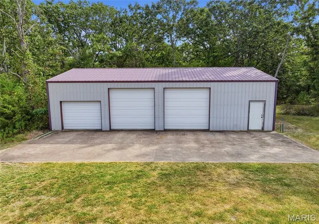 36th image of 12598 Bell Rd, Roby, MO 65557 | MLS# MIS26047542