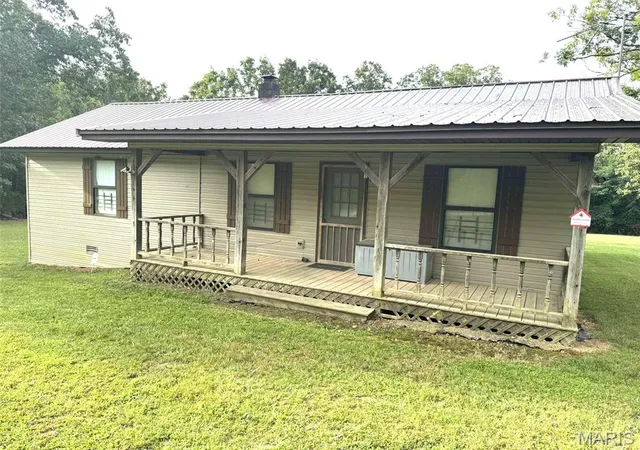3rd image of 5996 County Road 654, Birch Tree, MO 65438 | MLS# MIS26047545