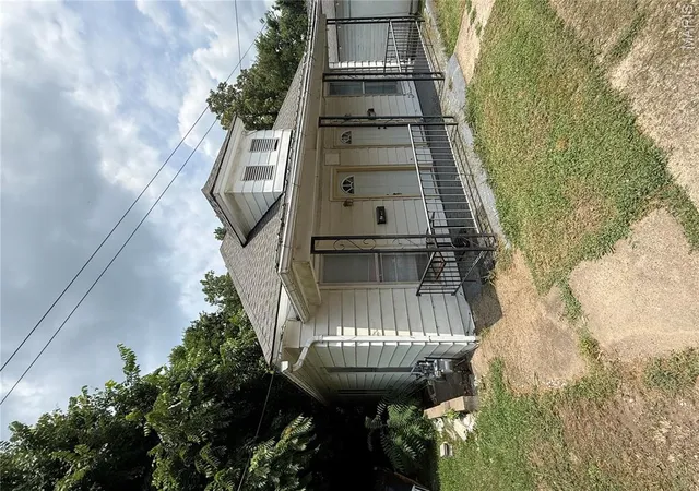 21st image of 118 120 O Fallon St, Hannibal, MO 63401 | MLS# MIS26047564