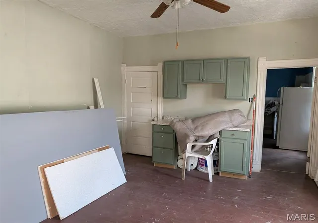 3rd image of 118-120 O Fallon St, Hannibal, MO 63401 | MLS# MIS26047564