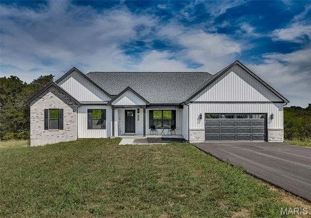 Single family home for sale at 4313 Whispering Woods Rd, Farmington, MO 63640 | MLS# MIS26047575