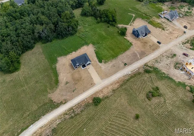 3rd image of 4313 Whispering Woods Rd, Farmington, MO 63640 | MLS# MIS26047575