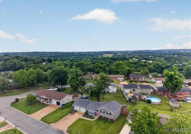 3rd image of 2785 Rosewood Dr, Arnold, MO 63010 | MLS# MIS26047601