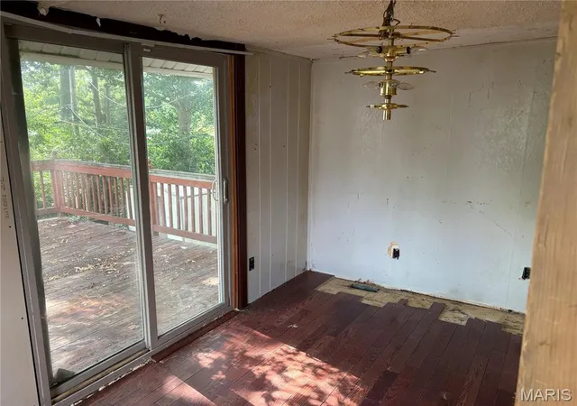 Photo 10 of Sale Pending at 3419 Westridge Ln, Saint Ann, MO 63074 | MLS# MIS26047616 | Listing updated on 2026-08-21