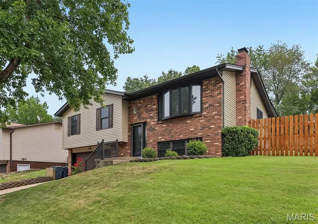 5th image of 1326 Apollo Dr, Arnold, MO 63010 | MLS# MIS26047621