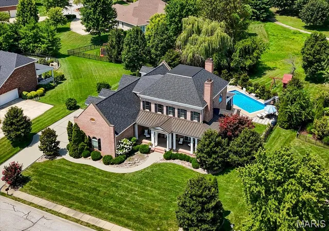 2nd image of 513 Niblick Dr, Caseyville, IL 62232 | MLS# MIS26047659