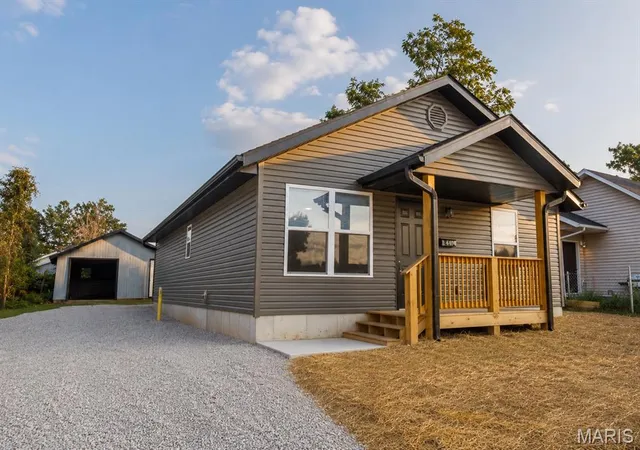 2nd image of 468 Knight St, Lebanon, MO 65536 | MLS# MIS26047671