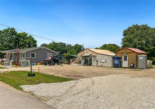 Photo 5 of Sale Pending at 114 Oak St, Morrison, MO 65061 | MLS# MIS26047677 | Listing updated on 2026-08-27