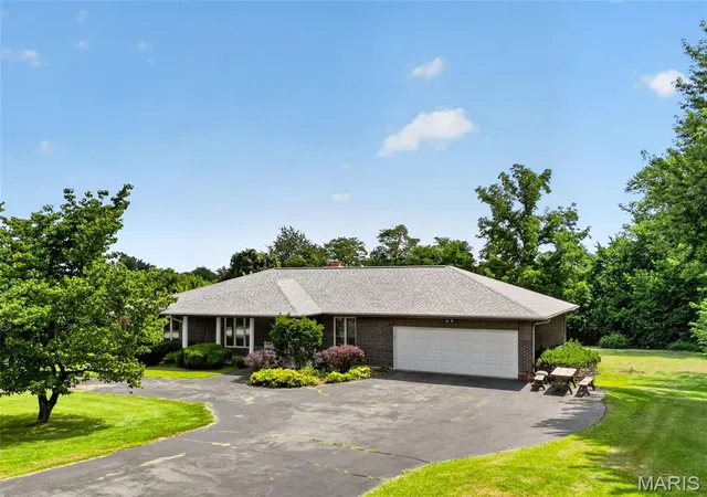 52nd image of 3616 Taylor Ave, Bridgeton, MO 63044 | MLS# MIS26047706