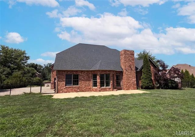 Photo 4 of Single family home for sale at 120 Fox Hill Ct, Edwardsville, IL 62025 | MLS# MIS26047712 | Listing updated on 2026-09-14
