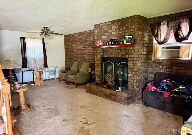 Photo 2 of Single family home for sale at 22 Victoria Dr, Granite City, IL 62040 | MLS# MIS26047713 | Listing updated on 2026-07-27