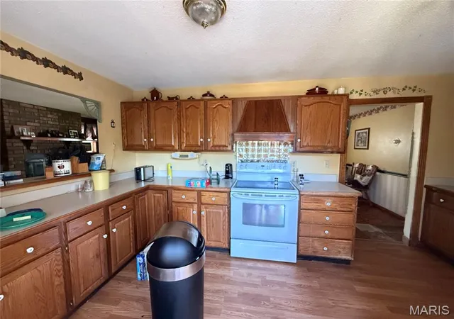 Photo 4 of Single family home for sale at 22 Victoria Dr, Granite City, IL 62040 | MLS# MIS26047713 | Listing updated on 2026-07-27