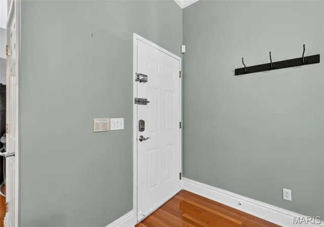 Photo 3 of Condo for sale at 4496 Maryland Ave #1B, Saint Louis, MO 63108 | MLS# MIS26047721 | Listing updated on 2026-09-06