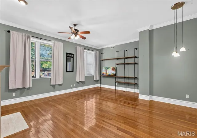 Listing Photo 5 - Condo for sale in building located at 4496 Maryland Ave, St. Louis, MO 63108 - Unit #1B