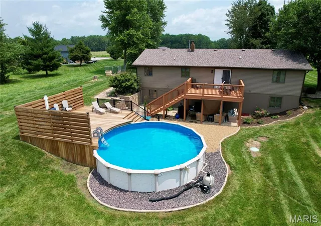 Photo 3 of Sale Pending at 3417 College Street Rd, Salem, IL 62881 | MLS# MIS26047740 | Listing updated on 2026-08-30