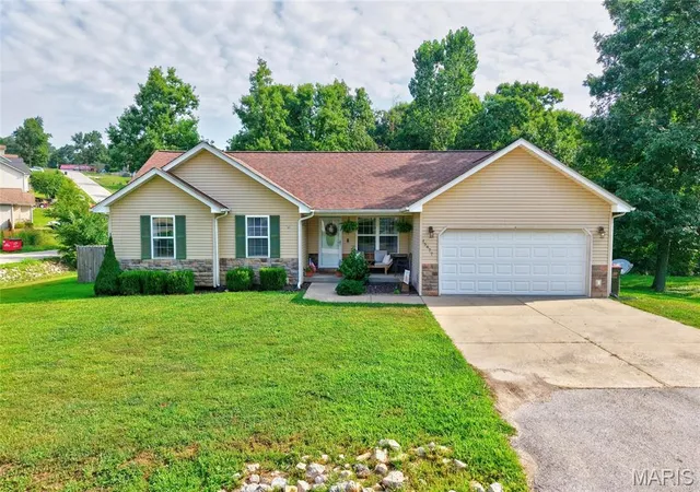 2nd image of 15677 Tundra St, Saint Robert, MO 65584 | MLS# MIS26047754