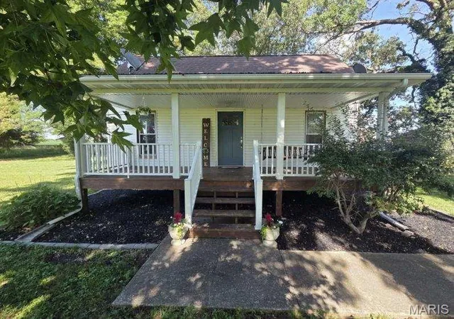 Photo 1 of Sale Pending at 3794 Valier Carpet Rd, Tamaroa, IL 62888 | MLS# MIS26047780 | Listing updated on 2026-08-17