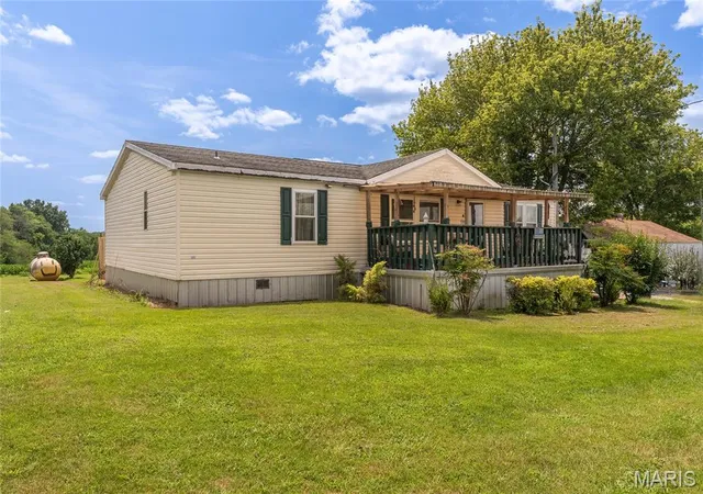Photo 1 of Manufactured home for sale at 8215 State Rte 146, Buncombe, IL 62912 | MLS# MIS26047787 | Listing updated on 2026-08-07