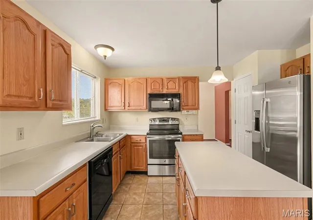 Photo 2 of Single family home for sale at 1252 Caribou Run, O'fallon, MO 63366 | MLS# MIS26047792 | Listing updated on 2026-09-29