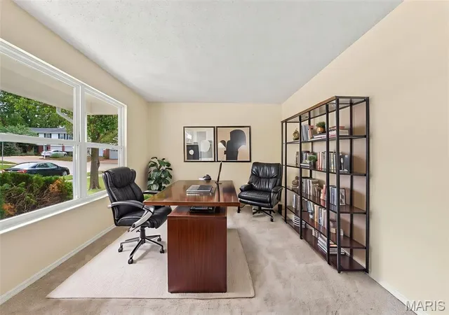 Photo 3 of Single family home for sale at 807 Nykiel Ct, Ballwin, MO 63011 | MLS# MIS26047794 | Listing updated on 2026-09-19