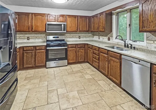 Photo 3 of Single family home for sale at 4600 Hilltop Dr, Washington, MO 63090 | MLS# MIS26047801 | Listing updated on 2026-09-20
