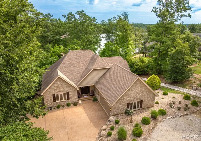 Photo 3 of Single family home for sale at 2345 Alpine Overlook Dr, Wright City, MO 63390 | MLS# MIS26047808 | Listing updated on 2026-08-01