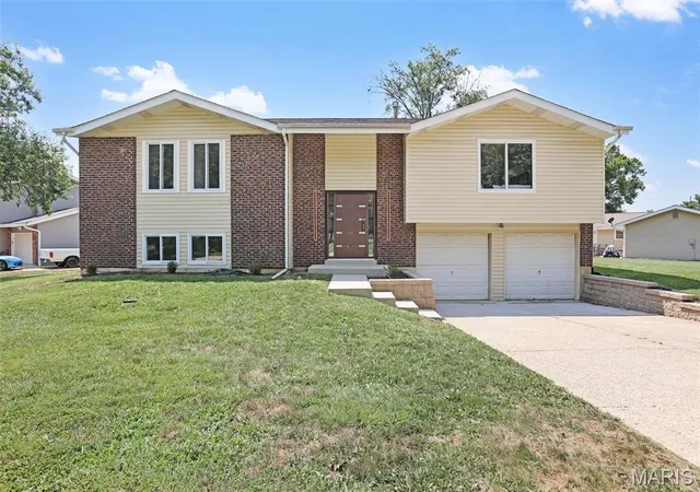 Photo 1 of Sale Pending at 1218 Wood Station Pl, Manchester, MO 63021 | MLS# MIS26047818 | Listing updated on 2026-09-02