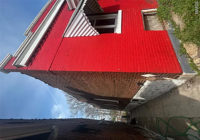 Photo 2 of Single family home for sale at 3425 Minnesota Ave, Saint Louis, MO 63118 | MLS# MIS26047821 | Listing updated on 2026-07-26